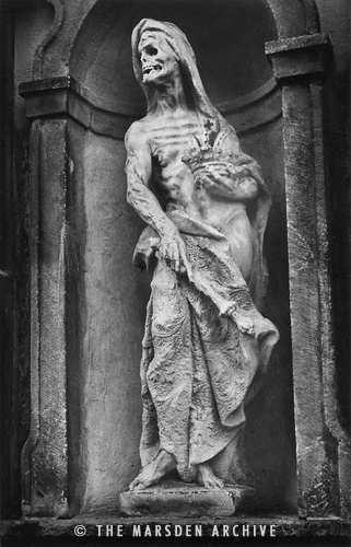 Statue on Mausoleum, Hainewalde, Germany (MA-EG-1898)