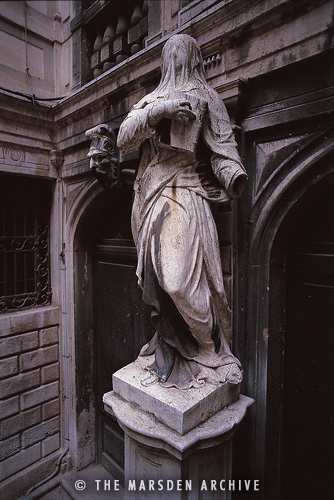 Statue of a veiled woman in the courtyard of Palazzo Pisani, the Benedetto Marcello Music Conservatory, Venice, Italy (MA-VE-132)