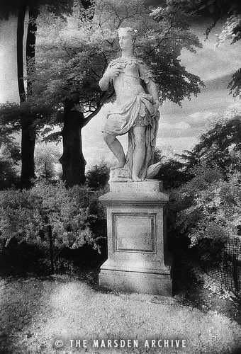 Statue, Waddesdon Manor, Buckinghamshire, England (MA-ST-471)