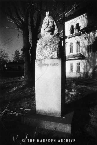 Bust of Vlad Dracul, Tirgoviste, Romania (MA-RO-030)