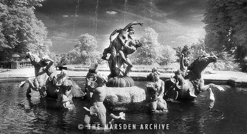 Fountain, Waddesdon Manor, Buckinghamshire, England (MA-FT-108)