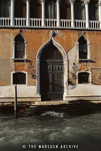 Gothic doorway, Palazzo Giovanelli, Cannaregio, Venice, Italy (MA-VE-115)