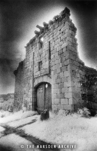 Entrance Gates, Viverols Chateau, Auvergne, France (MA-FR-637)