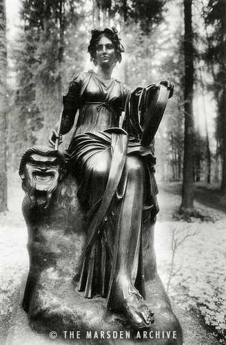Statue of one of the Nine Muses, Pavlosk Park, Pavlosk Palace, St Petersburg, Russia (MA-RU-010)